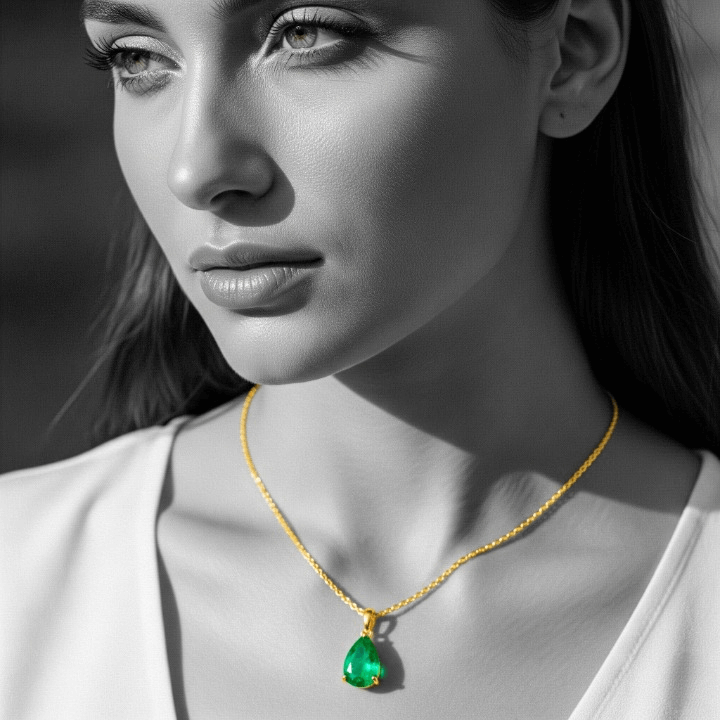 banner collana smeraldi verdi