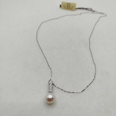 Ciondolo con perla e diamanti con collana oro 18k | Gioiellitosti.it