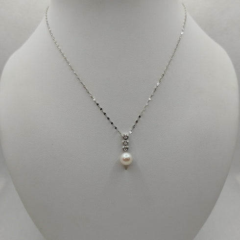 Ciondolo con perla oro bianco e diamanti con collana | Gioiellitosti.it