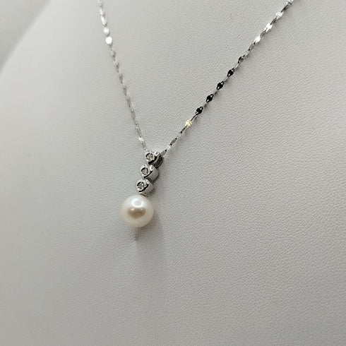 Ciondolo con perla oro bianco e diamanti con collana | Gioiellitosti.it