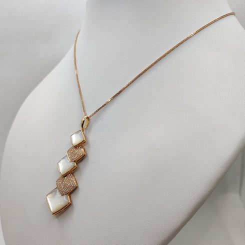 Ciondolo oro madreperla e diamanti con collana | Gioiellitosti.it
