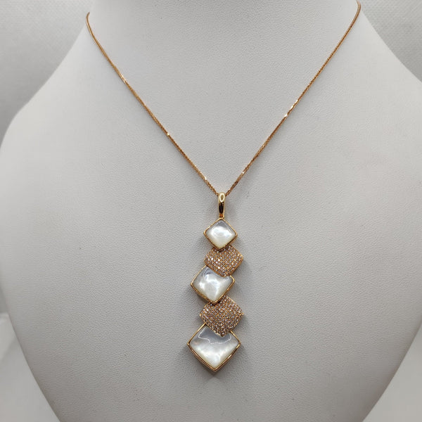 Ciondolo oro madreperla e diamanti con collana | Gioiellitosti.it