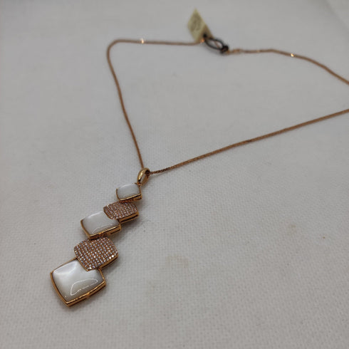 Ciondolo oro madreperla e diamanti con collana | Gioiellitosti.it