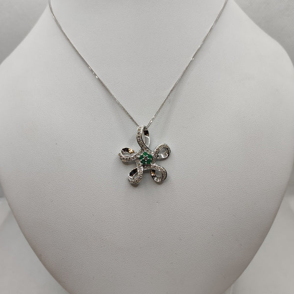 Ciondolo Smeraldi e Diamanti e collana oro 18k bianco | Gioiellitosti.it