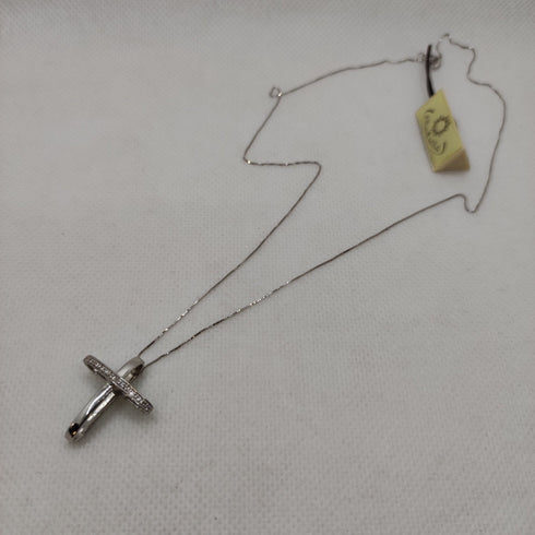 Croce con diamanti e Collana oro 18k bianco | Gioiellitosti.it