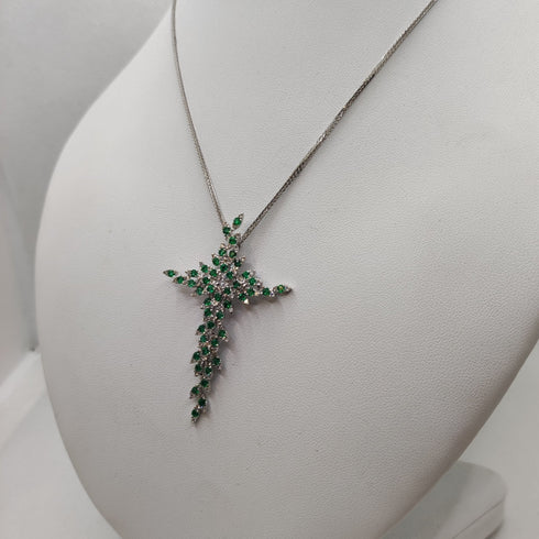 Croce con diamanti e Smeraldi e collana oro 18k | Gioiellitosti.it