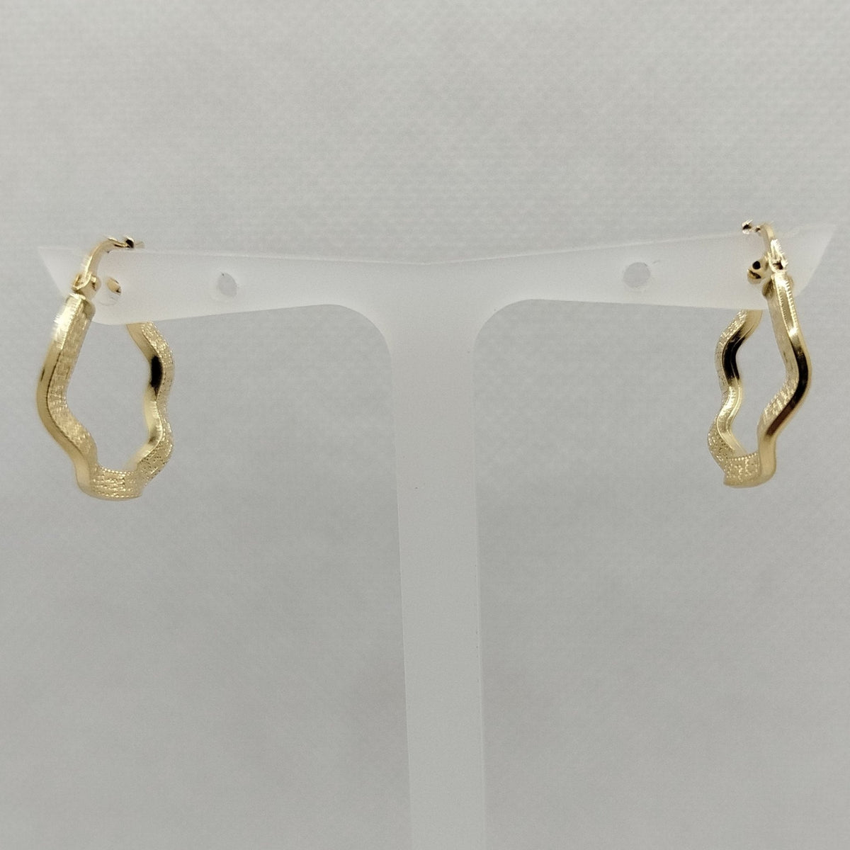 Orecchini A Cerchio Donna In Oro Giallo 18K (750) - Creole Senza Pietre, Altezza 18mm - In Scatola Regalo Con Certificato Di Garanzia