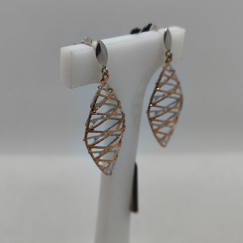 Orecchini pendenti in oro 18 kt 2 colori 3,80 gr | Gioiellitosti.it