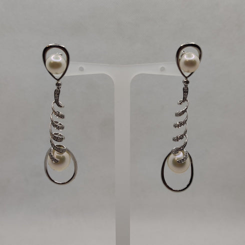 Orecchini Perle pendenti e Diamanti oro 18k | Gioiellitosti.it