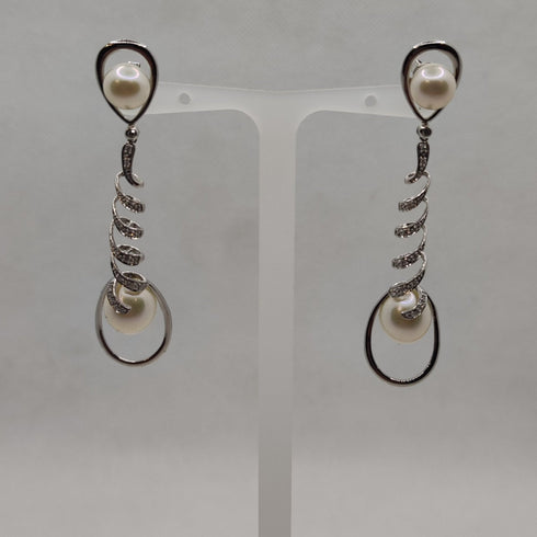 Orecchini Perle pendenti e Diamanti oro 18k | Gioiellitosti.it