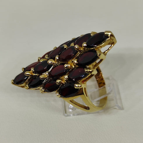 Anello oro 18 kt donna con pietre granato rosso | Gioiellitosti.it