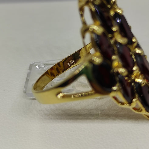 Anello oro 18 kt donna con pietre granato rosso | Gioiellitosti.it