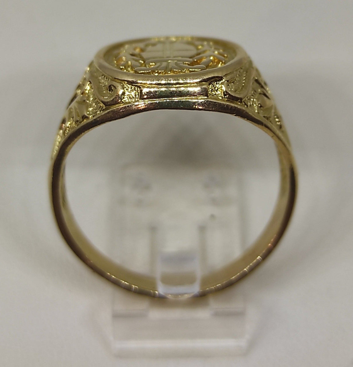 Anello uomo oro giallo 18k scudo stemma 8,20 g Misura 28