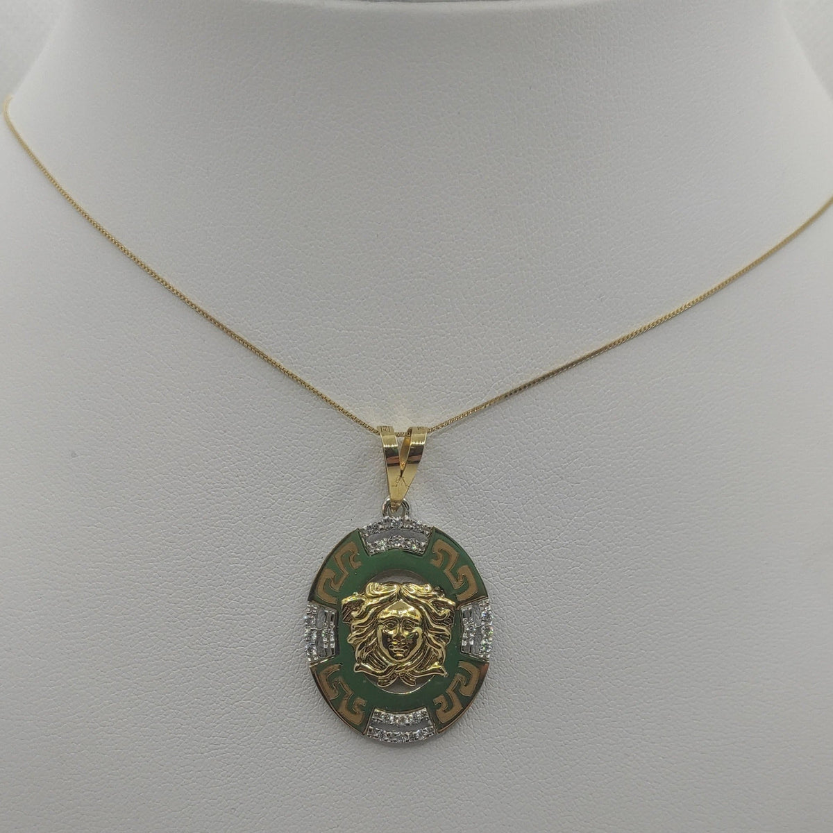 Pendentif En Or 18 Carats Modèle Méduse - Unisexe - 2.80 Grammes - Neuf Avec étiquettes