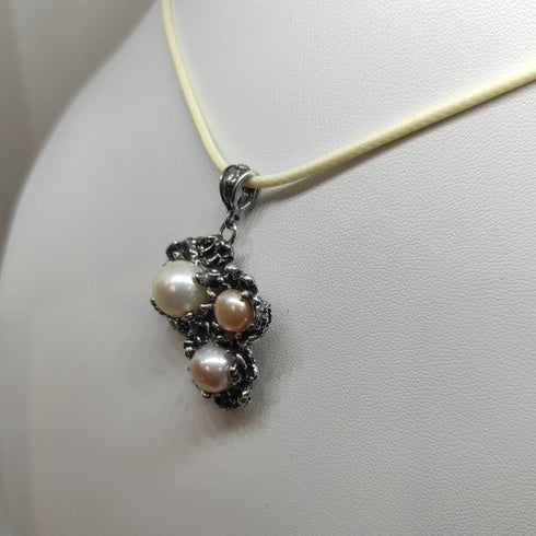 Collana ciondolo in argento 925 con perle MAGNA GRECIA MGK4107V | Gioiellitosti.it