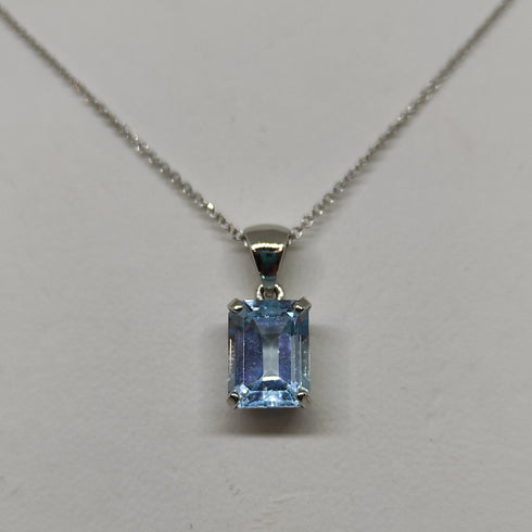 Collana punto luce oro bianco 18k Topazio azzurro | Gioiellitosti.it