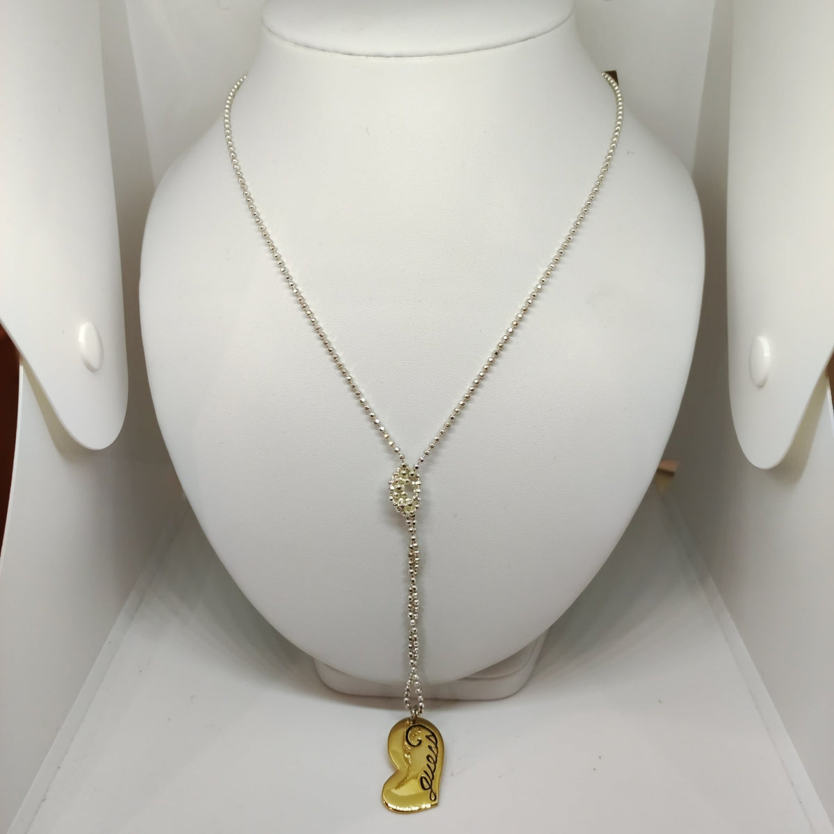 Guess Collana a Catena con Cristallo a Cuore Iconico Guess Collana a Catena con Cristallo a Cuore Iconico