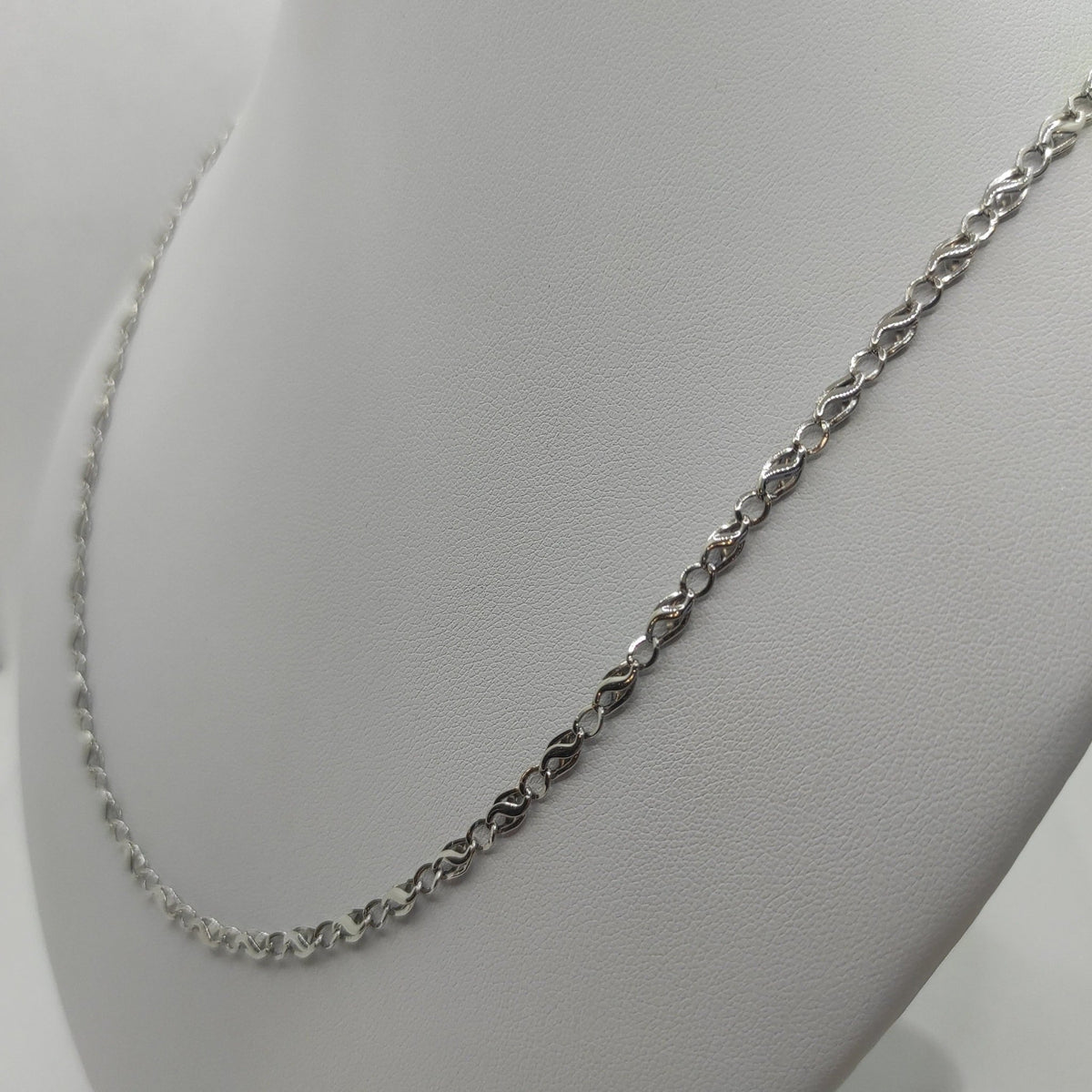Collana In Oro Bianco 18 Kt 750/1000 Con Sfere In Resina E Zirconi Bianchi Da Donna
