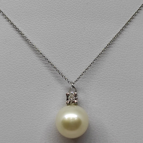 Collana punto luce oro bianco 18k Perla Naturale 8.5mm Diamanti | Gioiellitosti.it