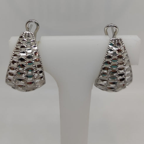 Orecchini oro 18 kt bianco da donna Modello semicerchio traforato 5,30 gr | Gioiellitosti.it