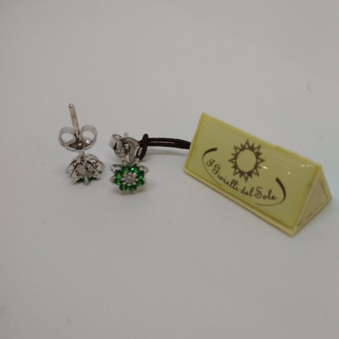 Orecchini oro bianco 18k diamanti 0,20 smeraldi 0,10 | Gioiellitosti.it