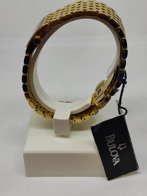 Orologio donna Bulova Classico quadrato bracciale placcato oro | Gioiellitosti.it