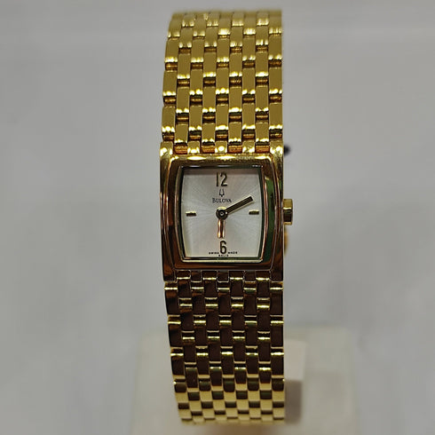 Orologio donna Bulova Classico quadrato bracciale placcato oro | Gioiellitosti.it