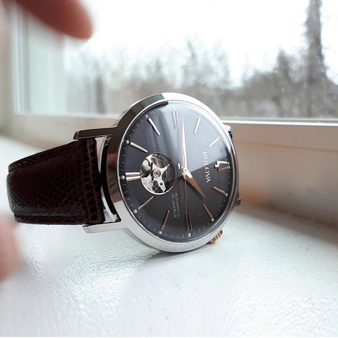 Orologio Uomo Automatico Bulova 98A187 Pelle Nero | Gioiellitosti.it