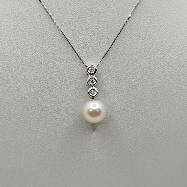 Ciondolo con perla e diamanti con collana oro 18k | Gioiellitosti.it