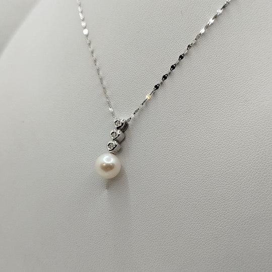 Ciondolo con perla oro bianco e diamanti con collana | Gioiellitosti.it — Product detail view