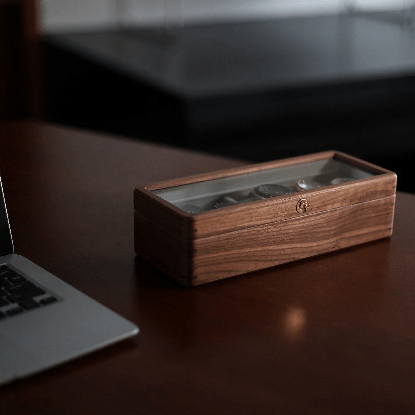 Porta Orologi in legno Noce 5 Unità | Gioiellitosti.it