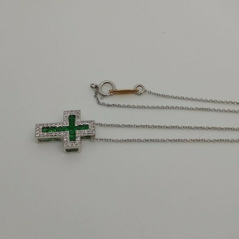 Collana Croce Oro bianco 18k Diamanti 0,07 Smeraldi 0,18 | Gioiellitosti.it
